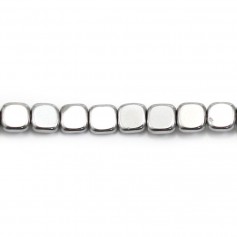 Hématite argentée de forme carré 6mm x 40cm