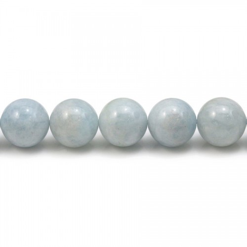 Aquamarine in the round shape, measuring 10mm x 2pcs