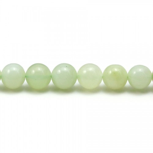 Jadeite de forme ronde, mesurant 8mm x 40cm