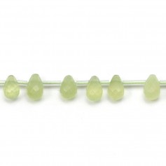 Jade jadeite, en forme de goutte facetté, 6x9mm x 40cm