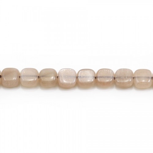 Pierre de soleil orange, de forme carré 6mm x 6 st