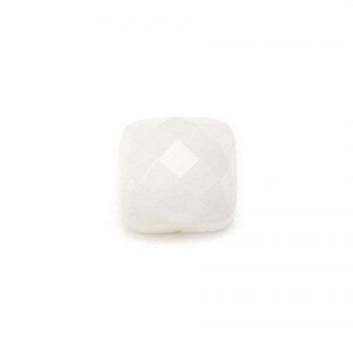 Cabochon de jade blanc, de forme carré facetté 10mm x 1pc