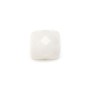 Cabochon de jade blanc, de forme carré facetté 10mm x 1pc
