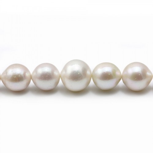 Freshwater cultured pearl, in white color, in round shape, 13-15mm x 40cm