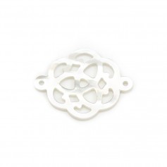 Nacre blanche en motif celtique ajouré 18mm x 1pc