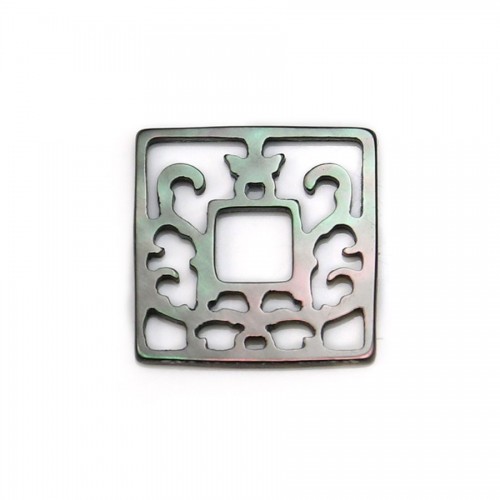 Nacre blanche carrée ajourée 18mm x 1pc