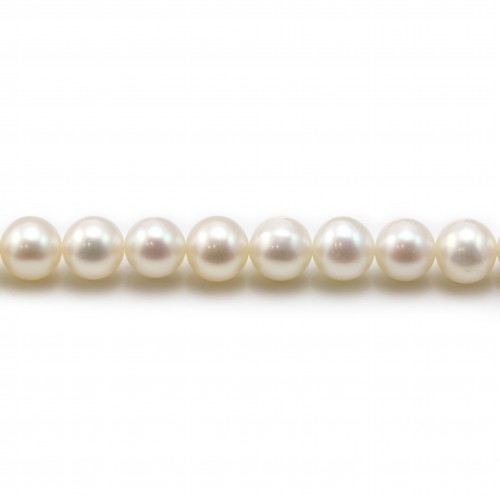 White round freshwater cultured pearls on thread 6mm x 40cm