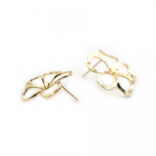 Clous d'oreilles fleur dorée sur laiton 16x18mm x 2pcs