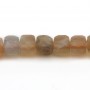 Pierre de lune multicolor, de forme cube facetté, 4.5-5 mm x 40cm