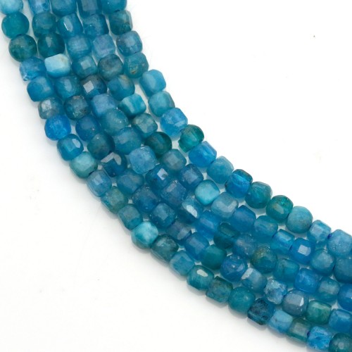 Apatite en forme de cube facette 2mm x 40cm