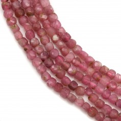 Tourmaline rose en forme de cube facette 2mm x 40cm