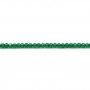 Emeraude synthétique verte, de forme ronde facetté, mesurant 2mm x 40cm