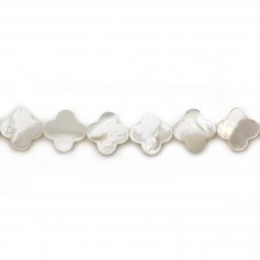 White mother-of-pearl clover beads on thread 13mm x 40cm