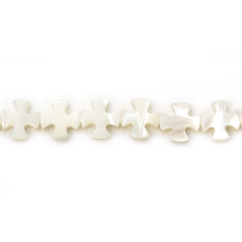 White mother-of-pearl cross 8mm x 4 pcs
