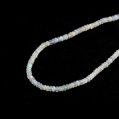 Äthiopischer Opal facettierte Rundscheibe 4-4.5mm