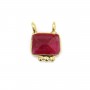 Breloque Pierre teintée rubis rectangle serti argent 925 doré à l'or fin - 2 anneaux - 8x10mm x 1pc