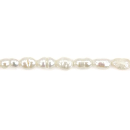 Freshwater cultured pearl, white, olive/irregular 2.5-3mm x 35cm