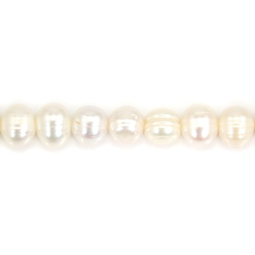Freshwater cultured pearls, white, oval, 8-9mm x 35cm