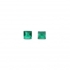 Esmeralda engastada, tamaño cuadrado 2.5-3.5mm x 1 pieza