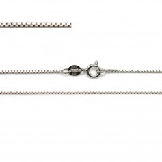 Quadratische Gliederkette 0.7mm aus rhodiniertem 925er Silber, 45 cm lang.
