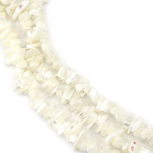 White mother-of-pearl chips x 39cm