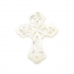 Madreperla bianca croce con motivo decorato 24x30mm x 1 pezzo