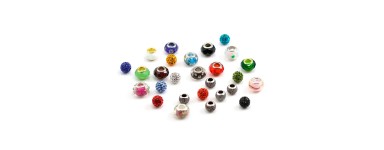 Pandora-Perlen und Strassperlen für die Kreation von Modeschmuck