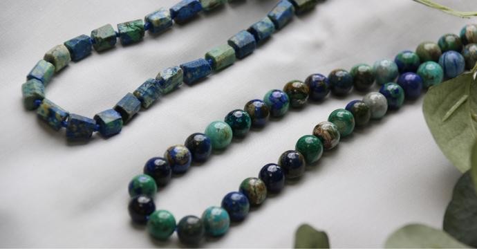 Azurite Chrysocolle : Histoire, Origine, Composition, Vertus, Signification et Rechargement de la pierre