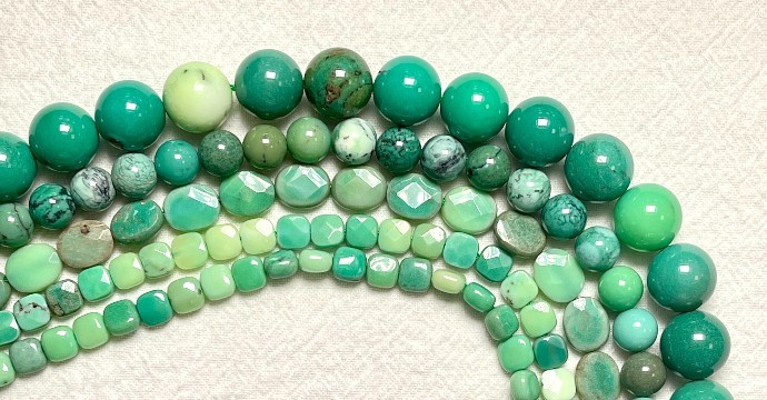 Green Agate: History, Origin, Composition, Virtues, Meaning and Recharging of the stone