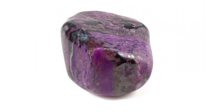 Sugilite: History, Origin, Composition, Virtues, Significance and Recharging of the stone