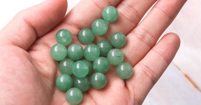 Aventurine: History, Origin, Composition, Virtues, Significance and Recharging of the stone