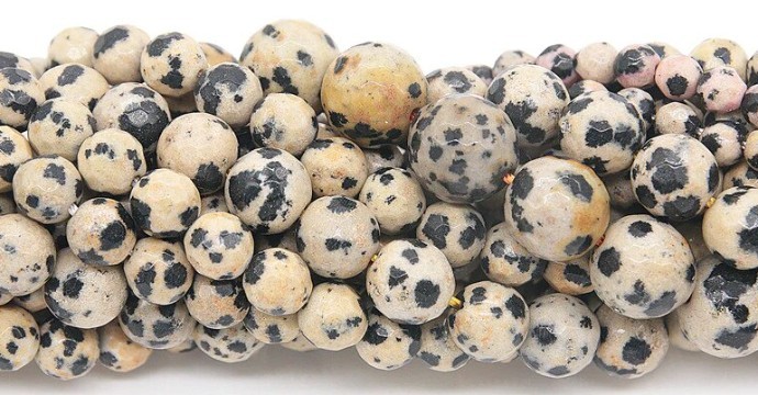 Dalmatian Jasper: History, Origin, Composition, Virtues, Meaning and Refill of the stone