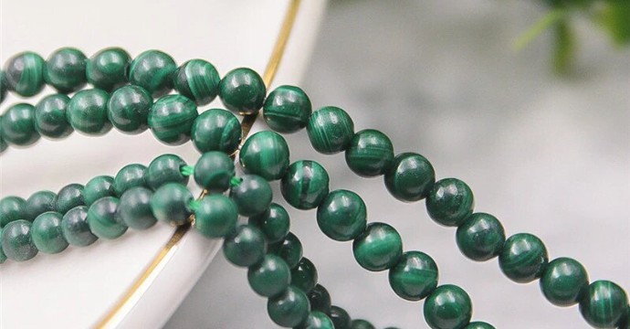 Malachite: History, Origin, Composition, Virtues, Meaning and Purification of the stone